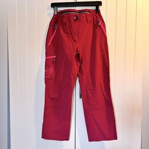 New wt sporty pants. Good for outdoor activities by RedFox, size M
